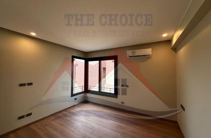 Villa - 4 - 4 for sale in The Crown - Cairo Alexandria Desert Road - 6 October City - Giza