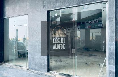 محل تجاري - استوديو للايجار في مون فالي 2 - امتداد المستثمرين الشمالية - مدينة القاهرة الجديدة - القاهرة