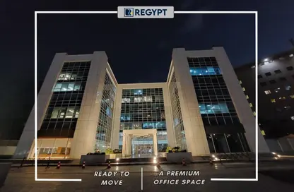 مساحات مكتبية - استوديو - 4 حمامات للايجار في فى90 - شارع التسعين الشمالي - التجمع الخامس - مدينة القاهرة الجديدة - القاهرة