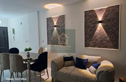 Apartment - 2 Bedrooms - 1 Bathroom for rent in El Rehab Extension - Al Rehab - New Cairo City - Cairo