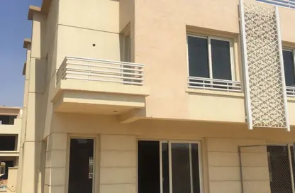 فيلا - 4 غرف نوم - 4 حمامات للبيع في جدار - كمبوندات 6 أكتوبر - مدينة 6 أكتوبر - الجيزة