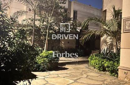 Villa - 6 Bedrooms - 6 Bathrooms for sale in Royal City - Sheikh Zayed Compounds - Sheikh Zayed City - Giza
