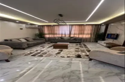 شقة - 3 غرف نوم - 2 حمامات للايجار في شارع 9 - المعادي - حي المعادي - القاهرة