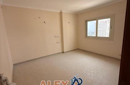 شقة - 3 غرف نوم - 3 حمامات للايجار في في صوارى - ووترفرونت - صوارى - كمبوندات الاسكندرية - الاسكندرية