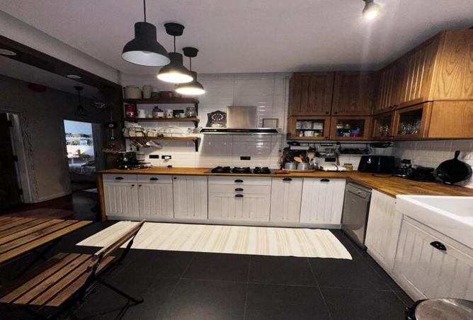 64132151 - Property Image 3