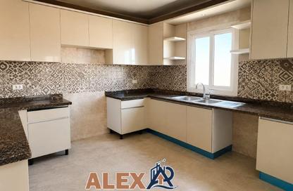 Apartment - 3 Bedrooms - 4 Bathrooms for rent in Sant Giyn St. - Kafr Abdo - Roushdy - Hay Sharq - Alexandria Apartment - 3 Bedrooms - 4 Bathrooms for rent in Sant Giyn St. - Kafr Abdo - Roushdy - Hay Sharq - Alexandria
