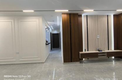 Apartment - 3 Bedrooms - 3 Bathrooms for sale in Gate 4 - Mena - Hadayek El Ahram - Giza
