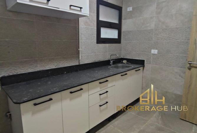101785176 - Property Image 3