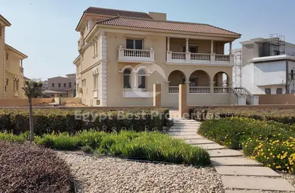 Villa - 4 Bedrooms - 4 Bathrooms for sale in Swan Lake Residence - 5th Settlement Compounds - The 5th Settlement - New Cairo City - Cairo