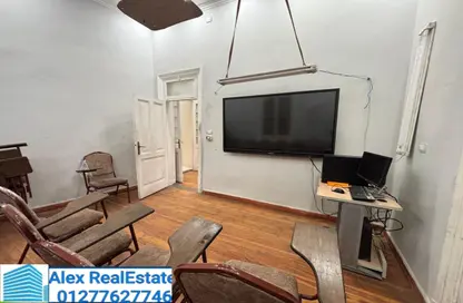 Office Space - 7+ Bedrooms - 3 Bathrooms for rent in Champollion St. - Azarita - Hay Wasat - Alexandria