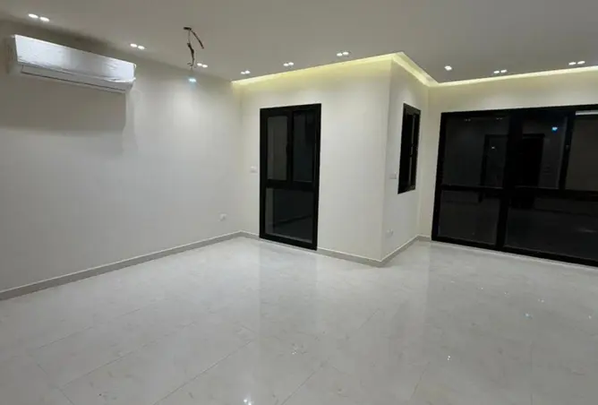 100643737 - Property Image 2