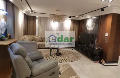 Apartment - 2 Bedrooms - 2 Bathrooms for sale in Azad - 5th Settlement Compounds - The 5th Settlement - New Cairo City - Cairo