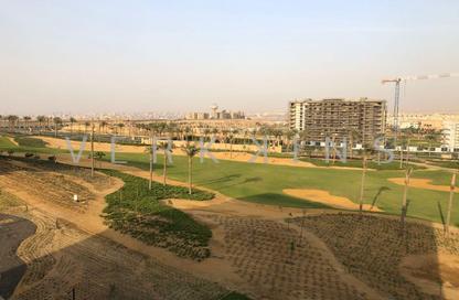 شقة - 2 غرف نوم - 2 حمامات للبيع في جولف سايد - اب تاون كايرو - المقطم - القاهرة