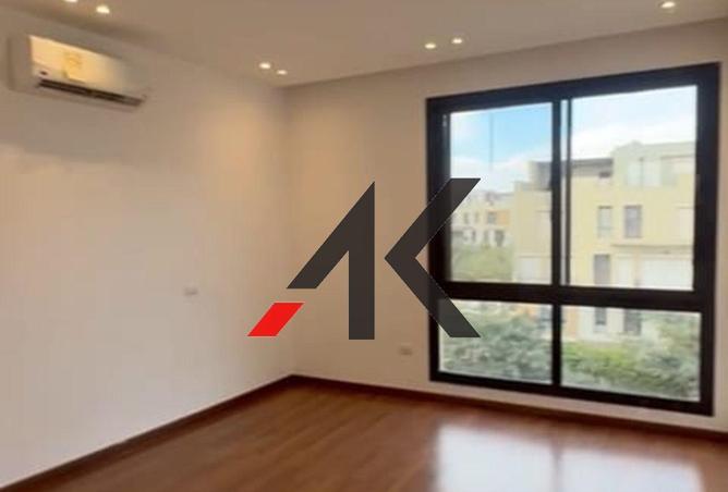 74027031 - Property Image 2