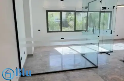 Office Space - 4 Bedrooms - 1 Bathroom for rent in Lake View Residence - 5th Settlement Compounds - The 5th Settlement - New Cairo City - Cairo