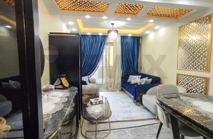 Apartment - 2 Bedrooms - 1 Bathroom for sale in Al Hilton St. - Smouha - Hay Sharq - Alexandria