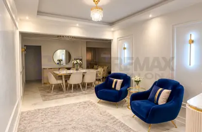 Apartment - 2 Bedrooms - 1 Bathroom for sale in Smouha - Hay Sharq - Alexandria Apartment - 2 Bedrooms - 1 Bathroom for sale in Smouha - Hay Sharq - Alexandria