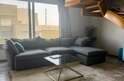 (بنتهاوس  (روف - 3 غرف نوم - 3 حمامات للايجار في فيلدج جيت - المستثمرين الجنوبية - مدينة القاهرة الجديدة - القاهرة