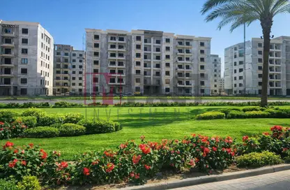 Apartment - 2 Bedrooms - 1 Bathroom for sale in Swan Lake Residence - 5th Settlement Compounds - The 5th Settlement - New Cairo City - Cairo