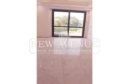 شقة - 3 غرف نوم - 3 حمامات للبيع في باتيو كازا - الباتيو - كمبوندات الشروق - مدينة الشروق - القاهرة