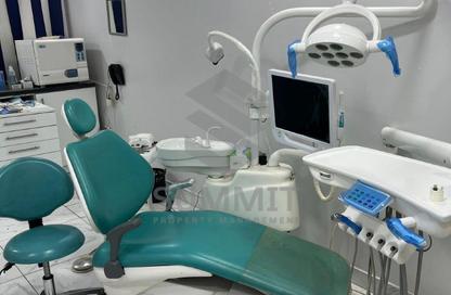 عيادة - استوديو - 2 حمامات للايجار في فى90 - شارع التسعين الشمالي - التجمع الخامس - مدينة القاهرة الجديدة - القاهرة