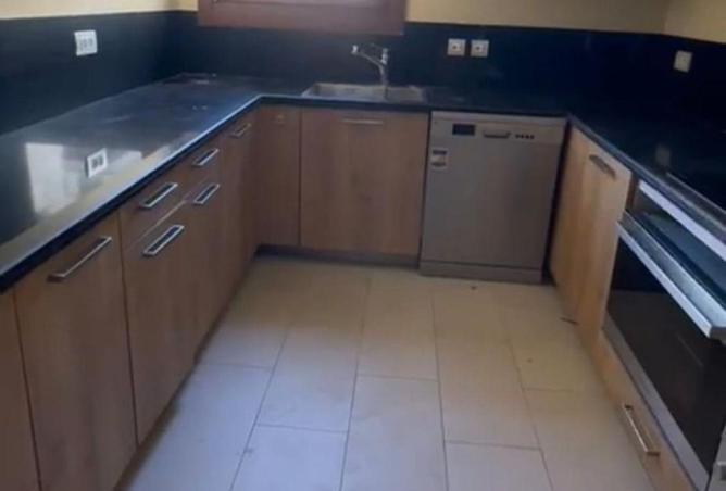 8571577 - Property Image 3