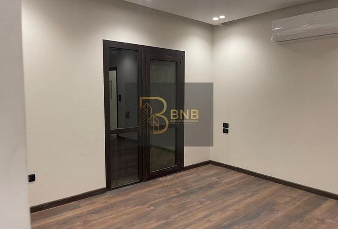 67735270 - Property Image 3