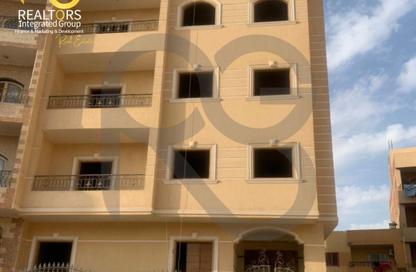 Whole Building - 7+ Bedrooms - 6 Bathrooms for sale in Ganoub Al Ahia' - Al Wahat Road - 6 October City - Giza