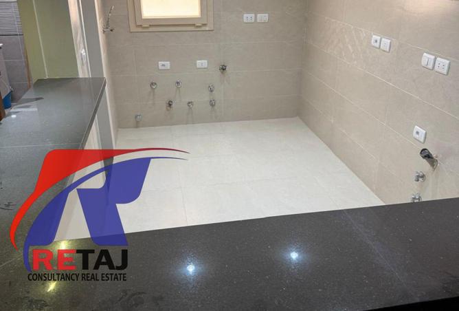 98279479 - Property Image 3
