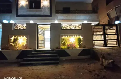 Apartment - 3 Bedrooms - 3 Bathrooms for sale in Gate 4 - Mena - Hadayek El Ahram - Giza