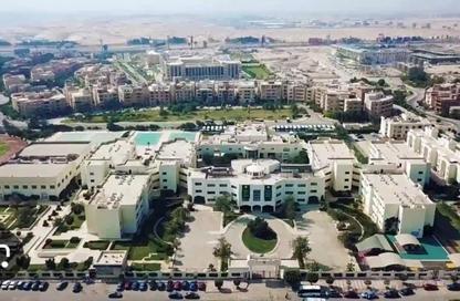 شقة - 3 - 3 للبيع في غرب الجولف - كمبوندات القطامية - القطامية - مدينة القاهرة الجديدة - القاهرة