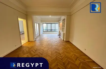 شقة - 3 غرف نوم - 2 حمامات للايجار في شارع الجزيرة الوسطى (شارع يوسف كامل) - الزمالك - القاهرة