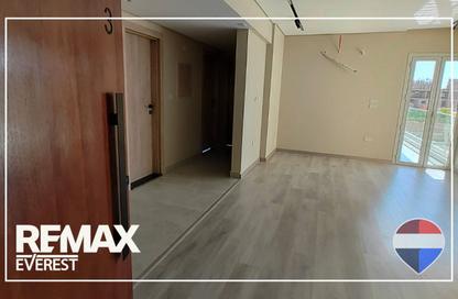 Apartment - 2 Bedrooms - 2 Bathrooms for rent in October Plaza - 6 October Compounds - 6 October City - Giza