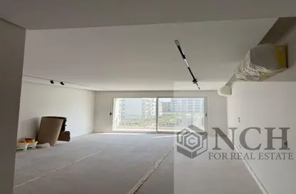 Apartment - 2 Bedrooms - 2 Bathrooms for sale in Mivida - 5th Settlement Compounds - The 5th Settlement - New Cairo City - Cairo