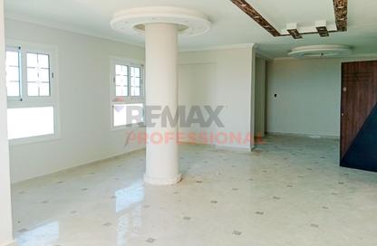 Apartment - 3 - 2 for rent in Al Malek St. - El Montazah - Hay Than El Montazah - Alexandria