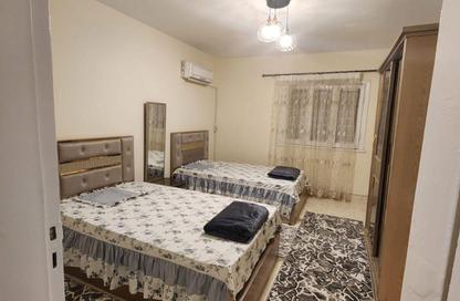 Apartment - 3 Bedrooms - 2 Bathrooms for rent in Dr Al Batrawy St. - 1st Zone - Nasr City - Cairo
