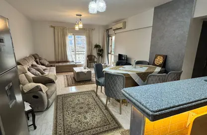 Apartment - 2 Bedrooms - 1 Bathroom for rent in El Rehab Extension - Al Rehab - New Cairo City - Cairo