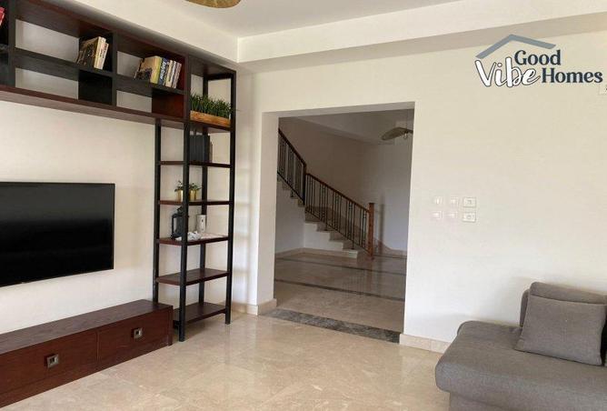 8700660 - Property Image 2