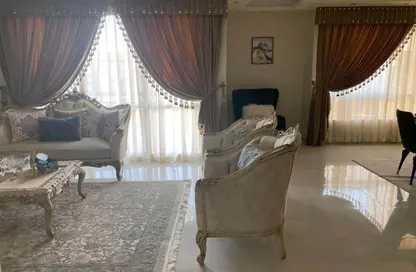 شقة - 3 غرف نوم - 3 حمامات للبيع في شارع عمر بن الخطاب - الرحاب المرحلة الرابعة - الرحاب - مدينة القاهرة الجديدة - القاهرة