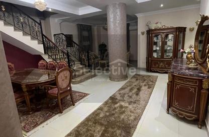 فيلا - 8 غرف نوم - 8 حمامات للبيع في شارع الجزيرة - المستثمرين الجنوبية - مدينة القاهرة الجديدة - القاهرة