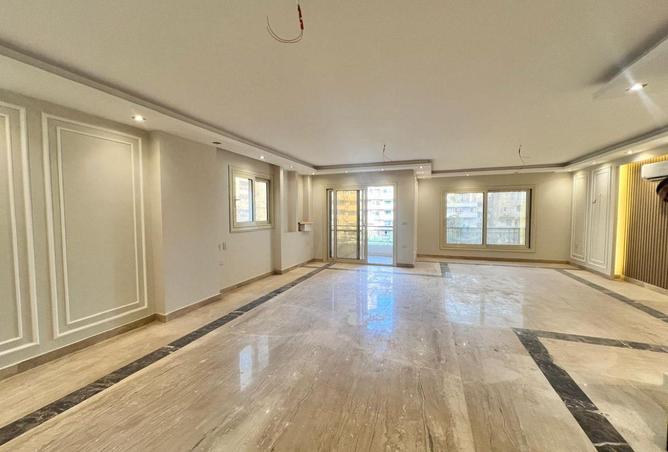 67214589 - Property Image 3