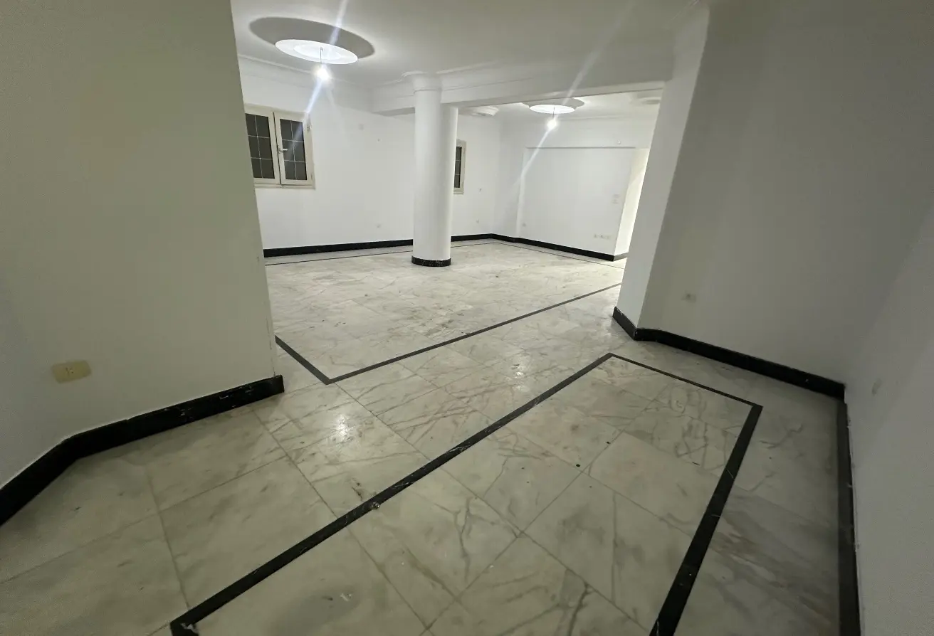 121655847 - Property Main Image