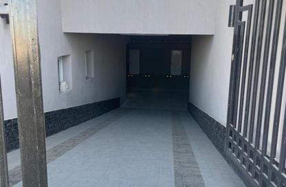 Apartment - 3 Bedrooms - 2 Bathrooms for sale in Bait Alwatan - The 5th Settlement - New Cairo City - Cairo