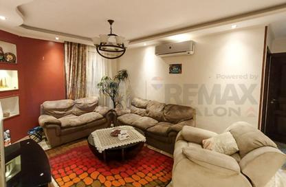 Apartment - 3 Bedrooms - 1 Bathroom for sale in Zahran Roshdy St. - Glim - Hay Sharq - Alexandria