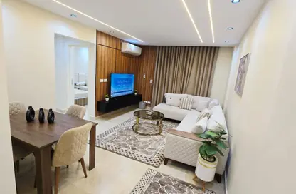 شقة - 2 غرف نوم - 1 حمام للايجار في B12 - مدينتي - القاهرة