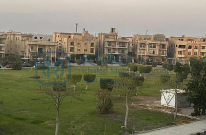 Apartment - 4 Bedrooms - 2 Bathrooms for sale in Al Shaimaa St. - Area F - Ganoob El Acadimia - New Cairo City - Cairo
