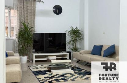 Apartment - 2 Bedrooms - 1 Bathroom for sale in Abd El Aziz Fahmy St. - Triumph Square - El Nozha - Cairo