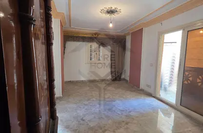 Apartment - 3 Bedrooms - 2 Bathrooms for sale in Branched from Abu Egila 2 St. - Saraya - Sidi Beshr - Hay Awal El Montazah - Alexandria