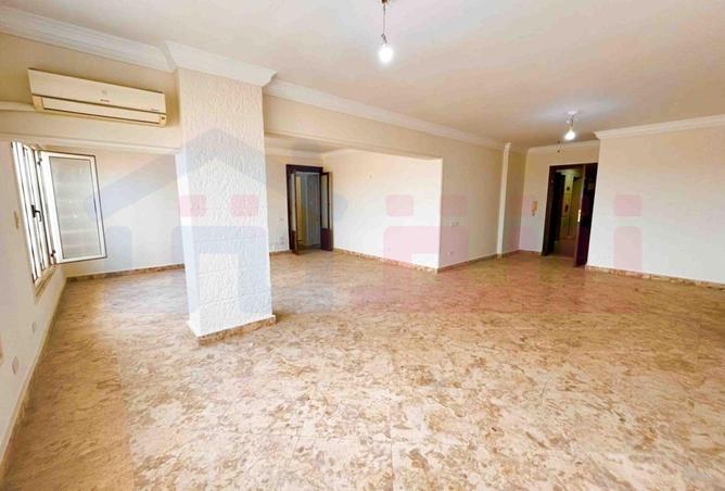 8669916 - Property Image 2