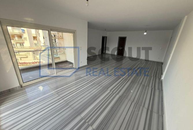 70374620 - صورة العقار 2